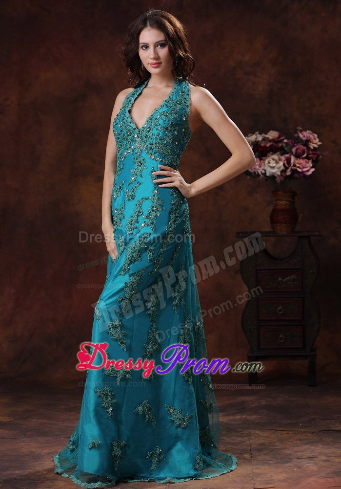 Hot Sale Brush Train Halter Top Appliqued Turquoise Prom Dress