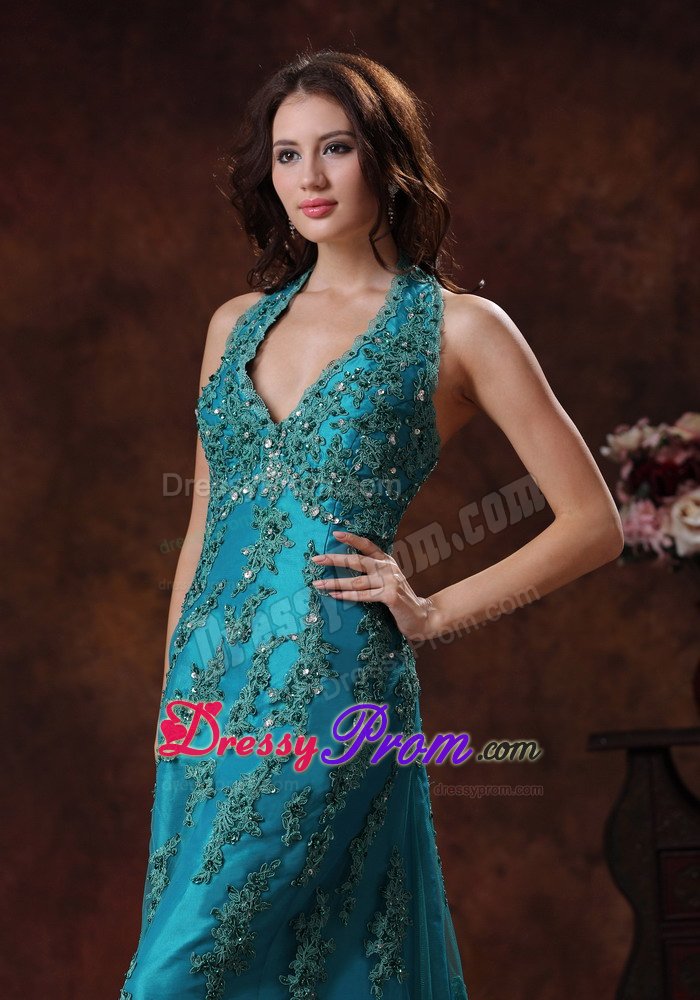 Hot Sale Brush Train Halter Top Appliqued Turquoise Prom Dress