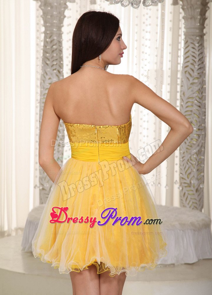 2013 Impressive Yellow Short Prom Dress for Girls with Paillette