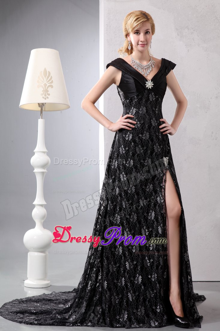 Wonderful Chapel Train V-neck Lace Prom Court Dresses in Black