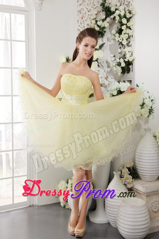 Beading and Ruches Accent Prom Evening Dresses in Light Yellow