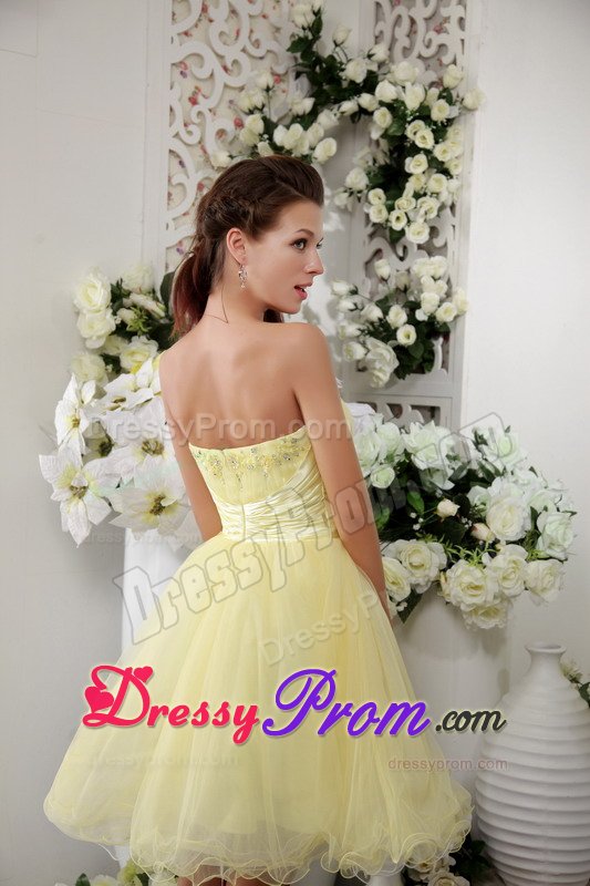 Beading and Ruches Accent Prom Evening Dresses in Light Yellow
