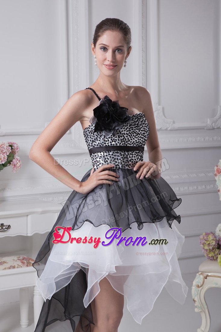 White and Black Symmetrical Dresses for Prom Princess with Beading