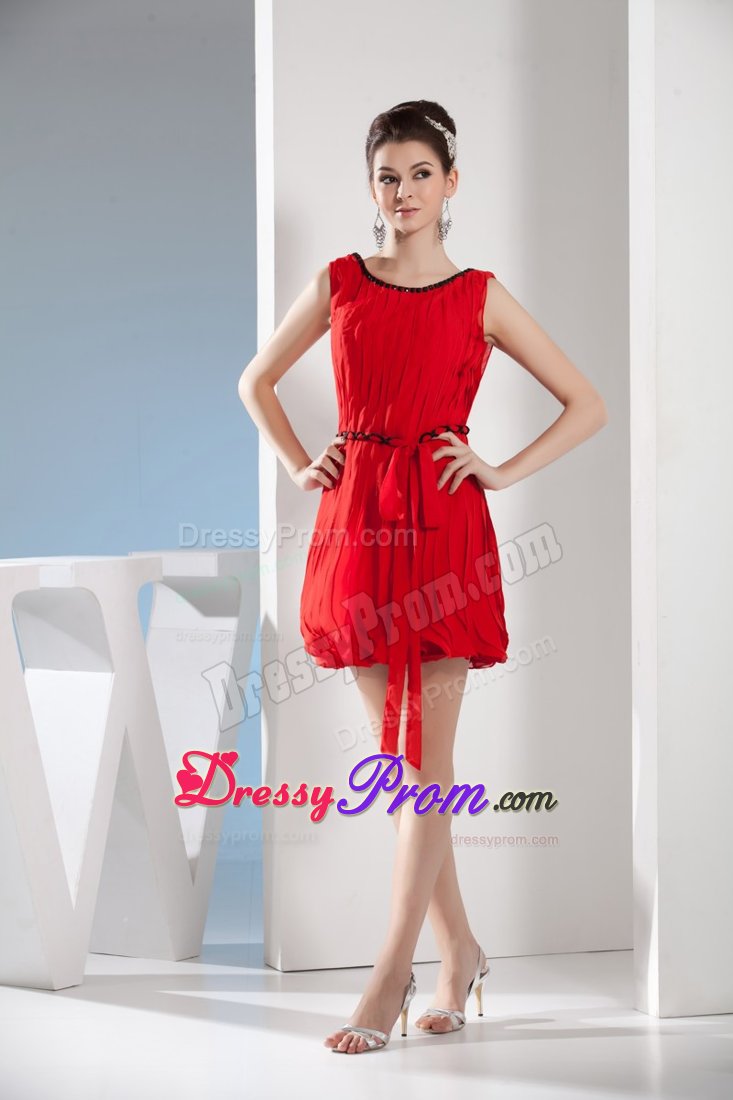 Beaded and Pleated Red Scoop Dresses for Prom Princess with Belt