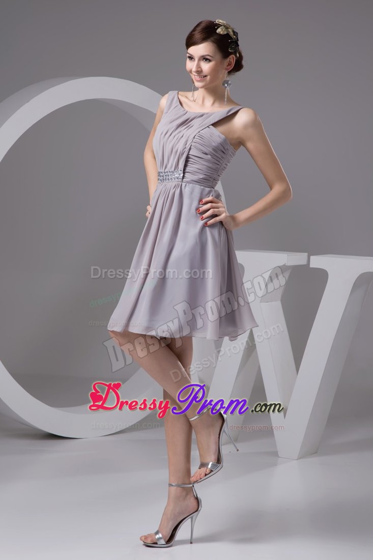 Beaded and Ruched Scoop Gray Chiffon Senior Prom of Knee Length