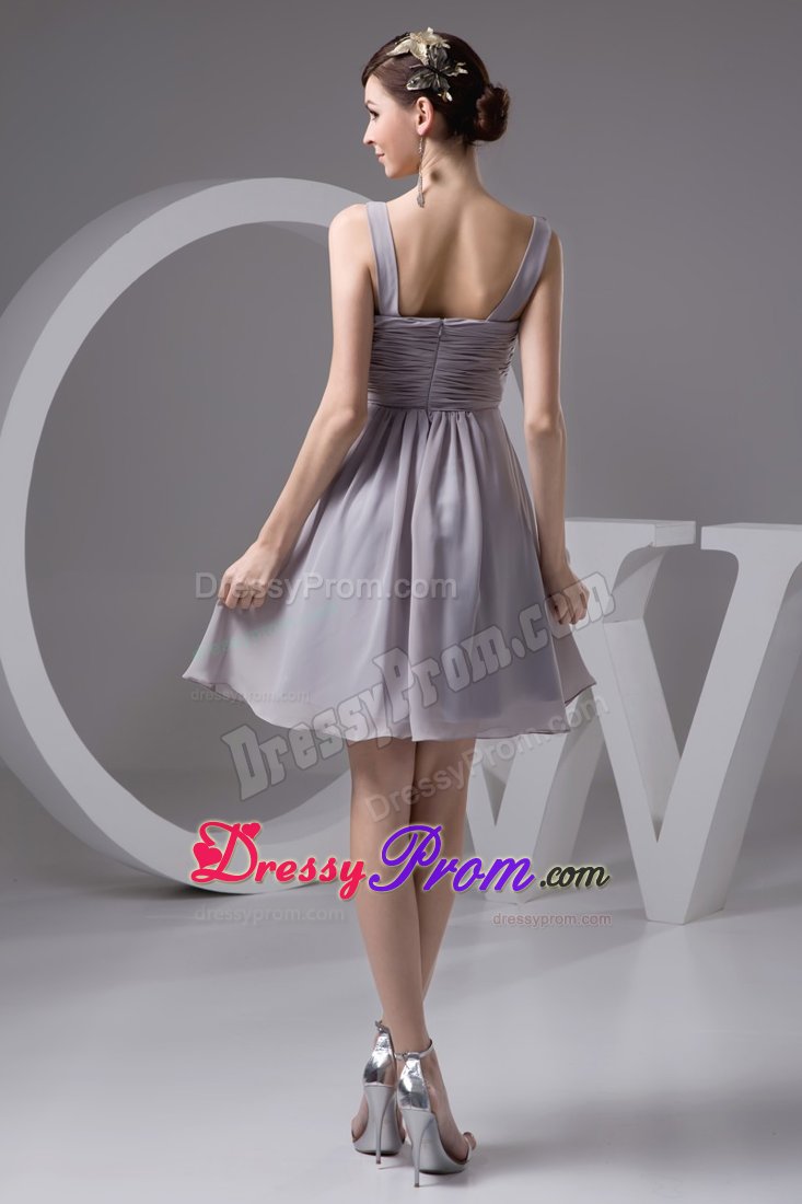 Beaded and Ruched Scoop Gray Chiffon Senior Prom of Knee Length