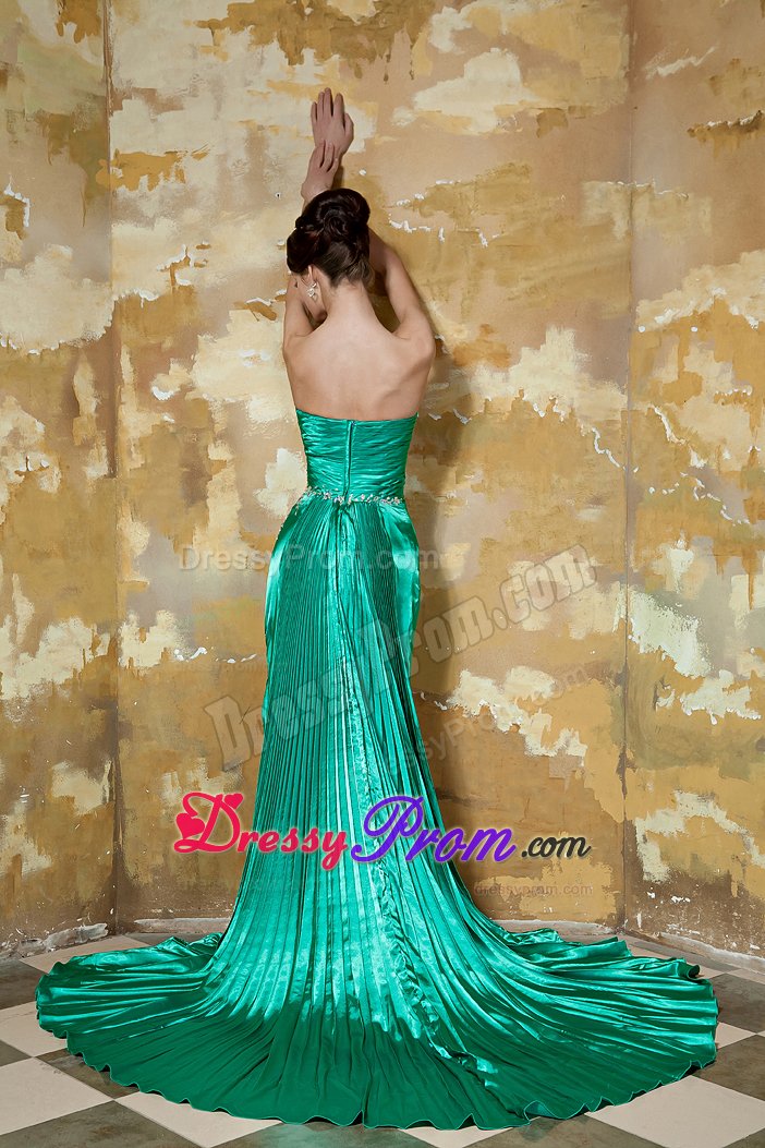 Popular Court Train Beaded Ruched Green Prom Dress for Girls