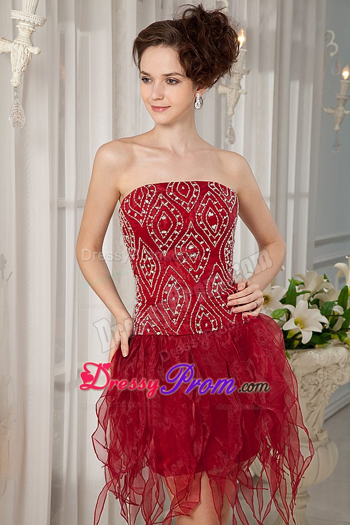 Exquisite Wine Red Strapless Beaded Prom Dresses High-low Organza