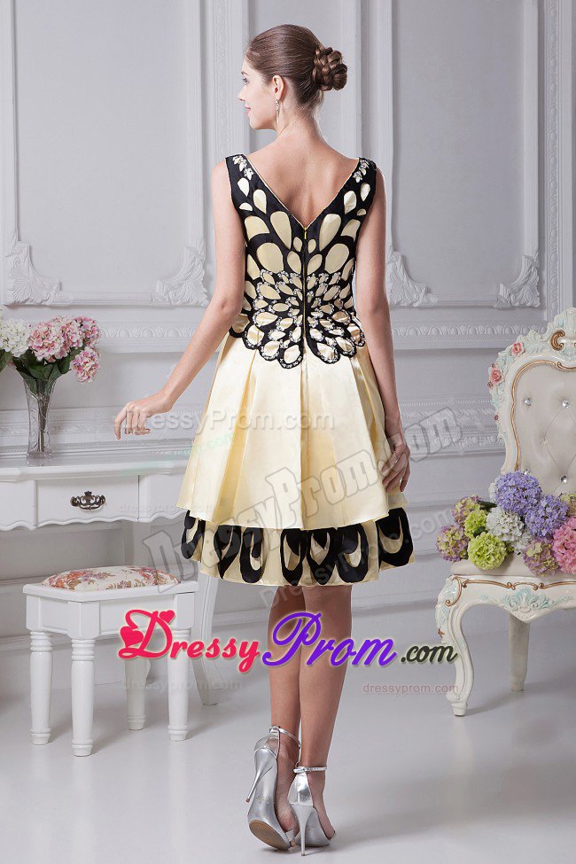 Beading A-line V-neck Prom Dress For 2013 in Yellow and Black in Toronto
