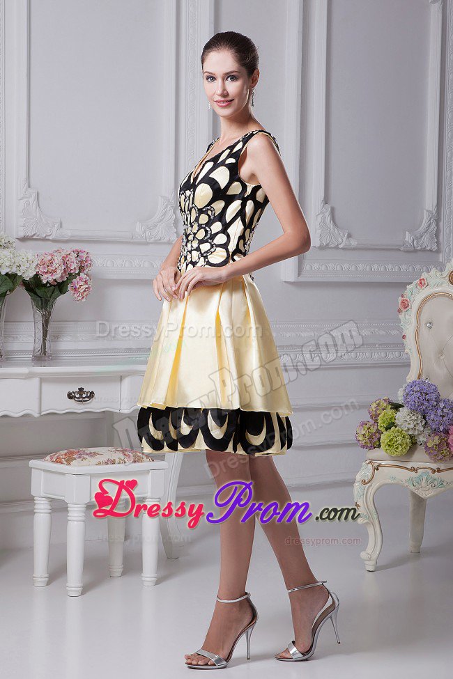 Beading A-line V-neck Prom Dress For 2013 in Yellow and Black in Toronto