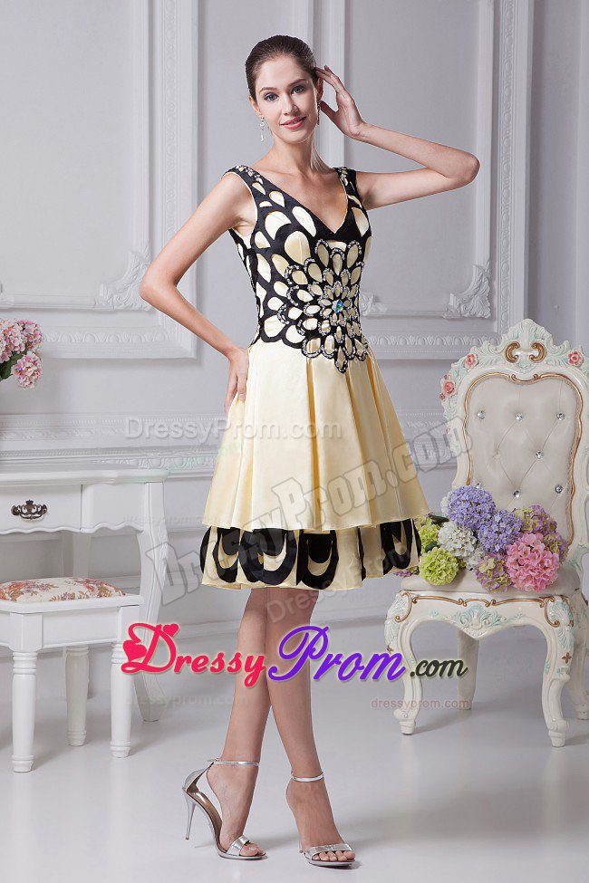 Beading A-line V-neck Prom Dress For 2013 in Yellow and Black in Toronto