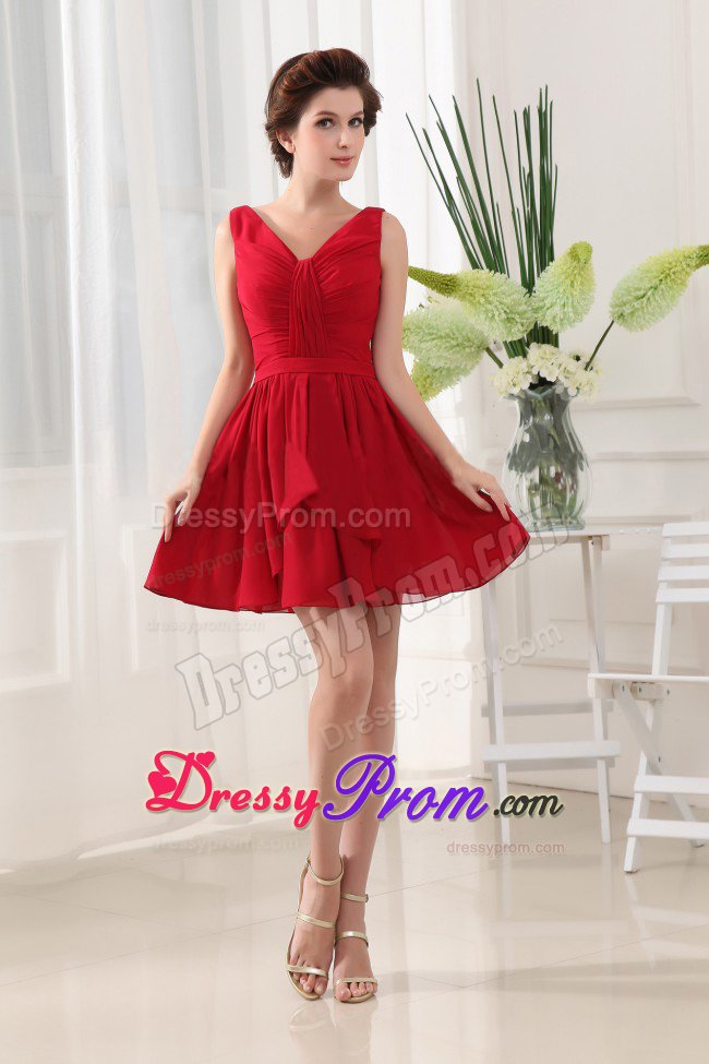 Red V-neck and Ruching For Prom Dress With Mini-length and Chiffon