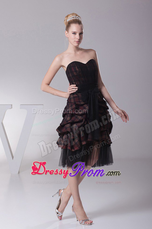 Pick-ups and Sash For Sweetheart Prom Dress in Knee-length