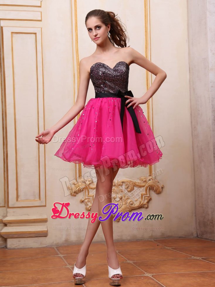 Pink Mini Prom Cocktail Dress With Sequin and Black Bowknot
