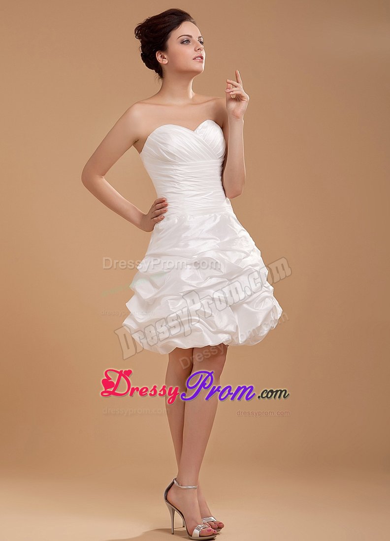 Sweet White Strapless Prom Gown with Sweetheart Knee-length