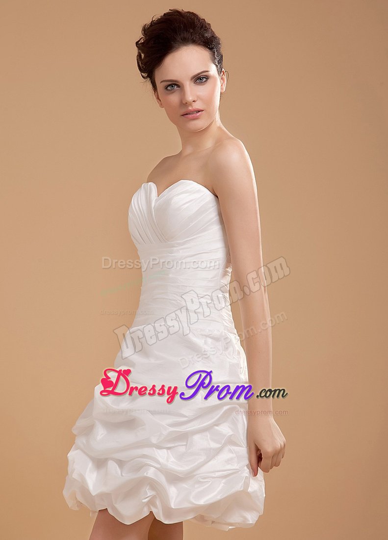 Sweet White Strapless Prom Gown with Sweetheart Knee-length