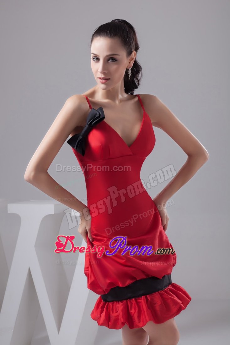 Pick-ups and Bowknot Accent Red Mini-length Prom Cocktail Dress