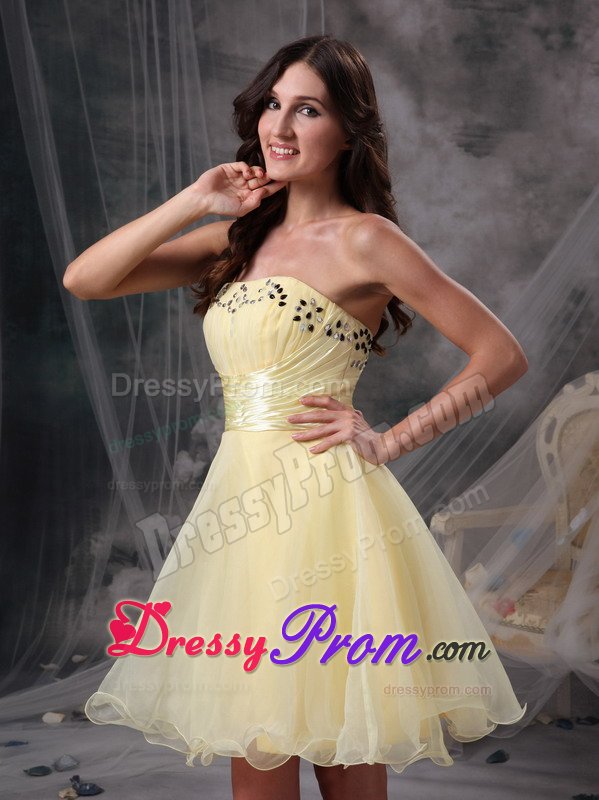 Special Light Yellow Beaded Prom Celebrity Dress Mini-length Organza