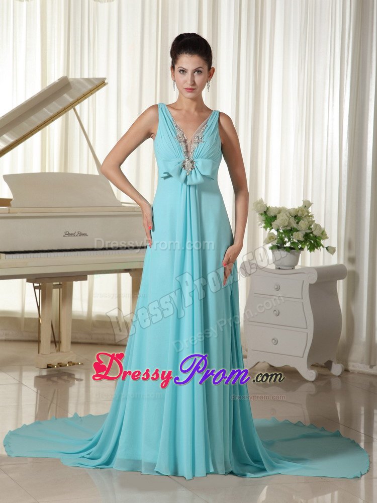 Sleeveless Plunging Neckline Prom Cocktail Dress Beading Court Train