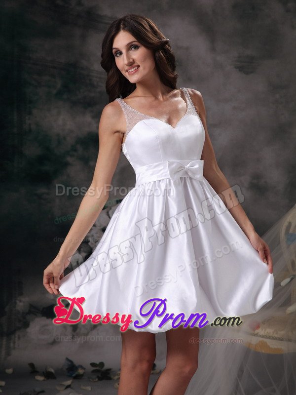 Lovely Mini-length Prom Evening Dress Sheer Neck with Bow in White