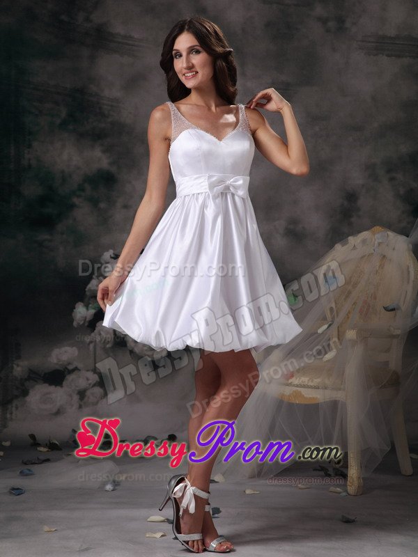 Lovely Mini-length Prom Evening Dress Sheer Neck with Bow in White