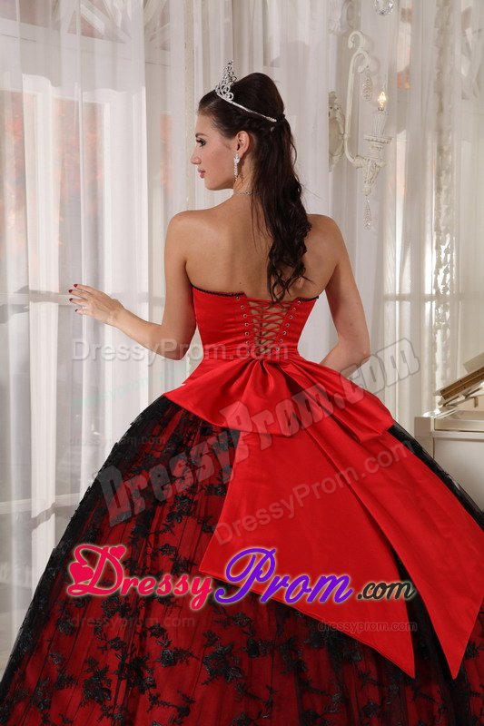 Sleeveless Dresses for a Quince Sweetheart with Big Bowknot in Red