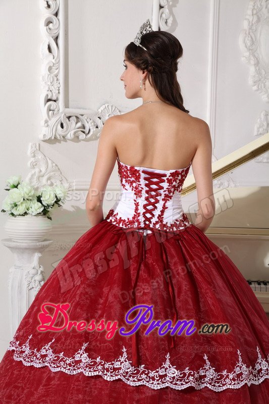 Wine Red and White Organza Sweet 15 Dresses with Appliques 2014