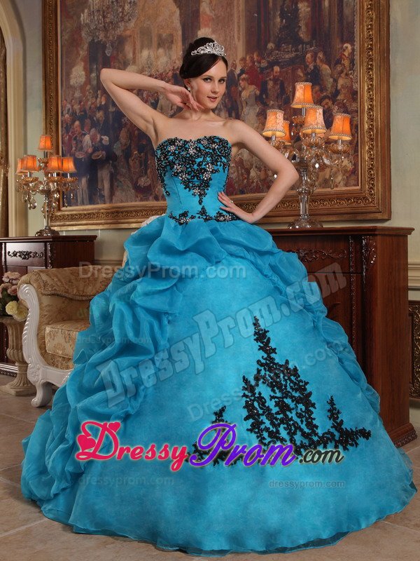 Appliques and Pick ups Accent Blue Sweet 15 Dresses of Organza