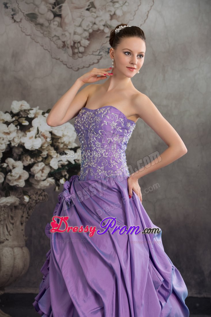 Embroidery Accent Sweetheart Quinceanera Gown with Ruffles 2014