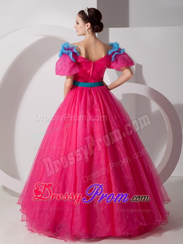 Flowery Hot Pink Off Shoulder Quinces Dresses with Short Sleeves