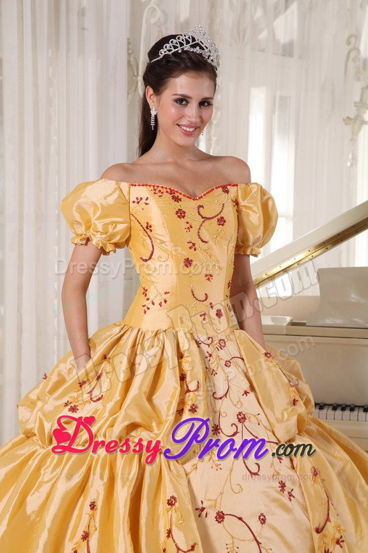 Beaded Gold Off Shoulder Quinces Dresses with Short Puff Sleeves