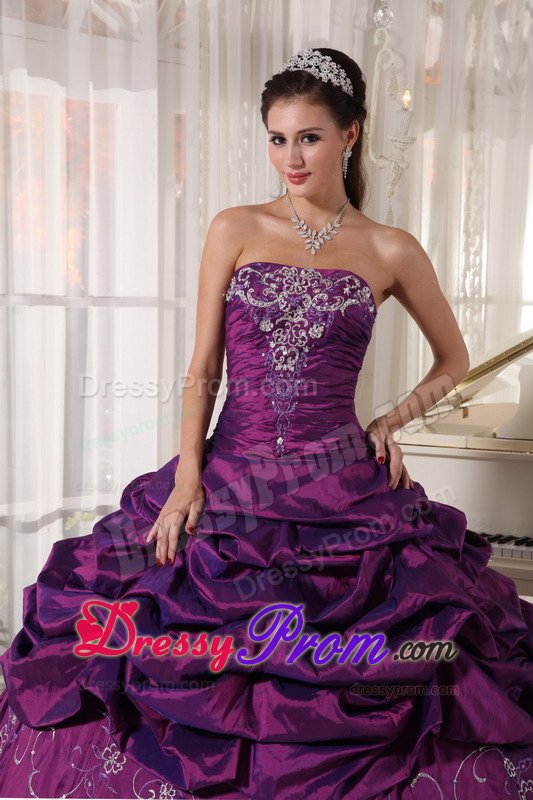 Eggplant Purple Strapless Quinces Dresses with Appliques and Pick ups
