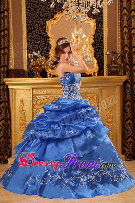 Riverside CA Appliqued Blue Organza Quinces Dresses with Pick ups