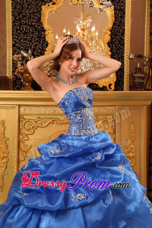 Riverside CA Appliqued Blue Organza Quinces Dresses with Pick ups