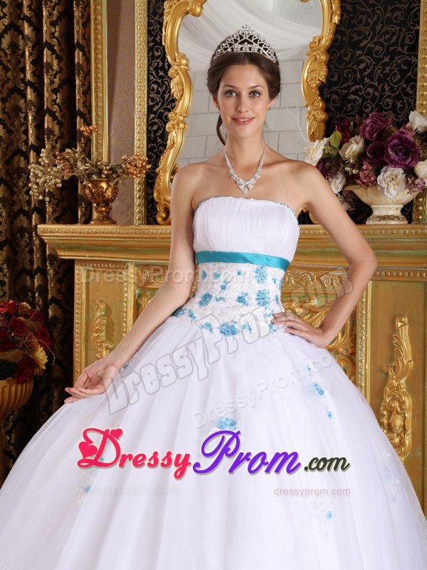 Redondo Beach CA White Quinceanera Dresses with Blue Appliques