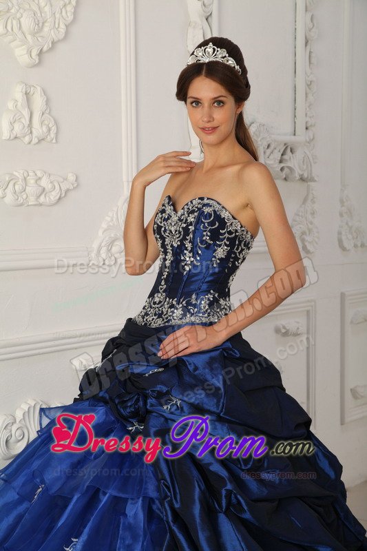 Appliqued and Ruffled Navy Blue Quinceanera Dresses with Train