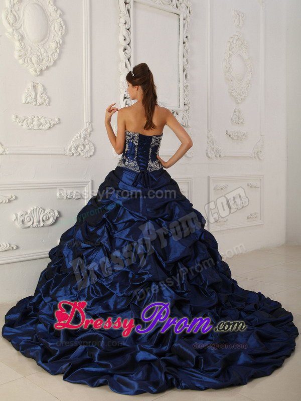 Appliqued and Ruffled Navy Blue Quinceanera Dresses with Train