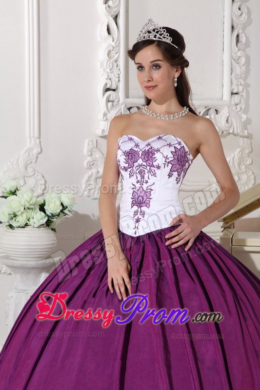 Embroidery Accent White and Purple Quinceanera Dresses on Sale