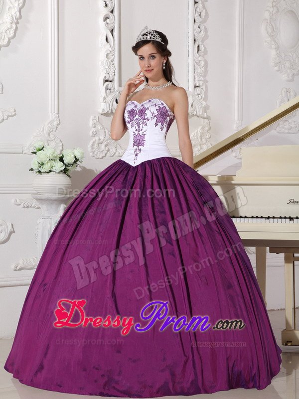 Embroidery Accent White and Purple Quinceanera Dresses on Sale