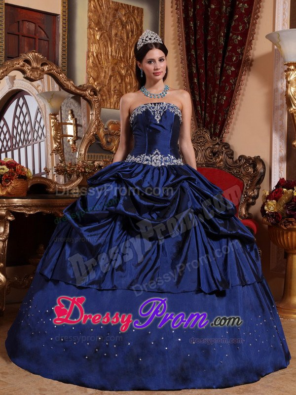 Appliques and Pick ups Accent Quinceanera Dresses in Navy Blue