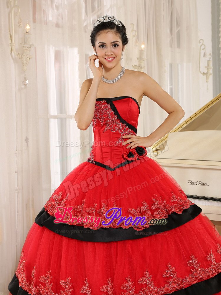 Classic Red and Black Dress for Quinceanera with Appliques 2014