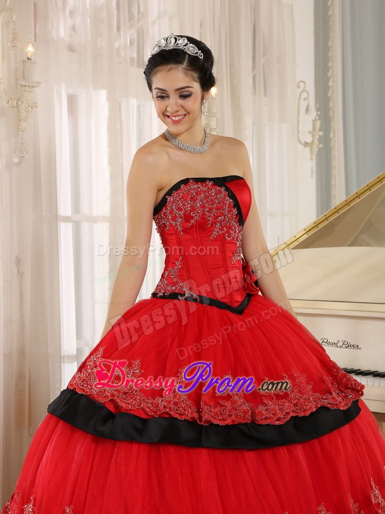 Classic Red and Black Dress for Quinceanera with Appliques 2014
