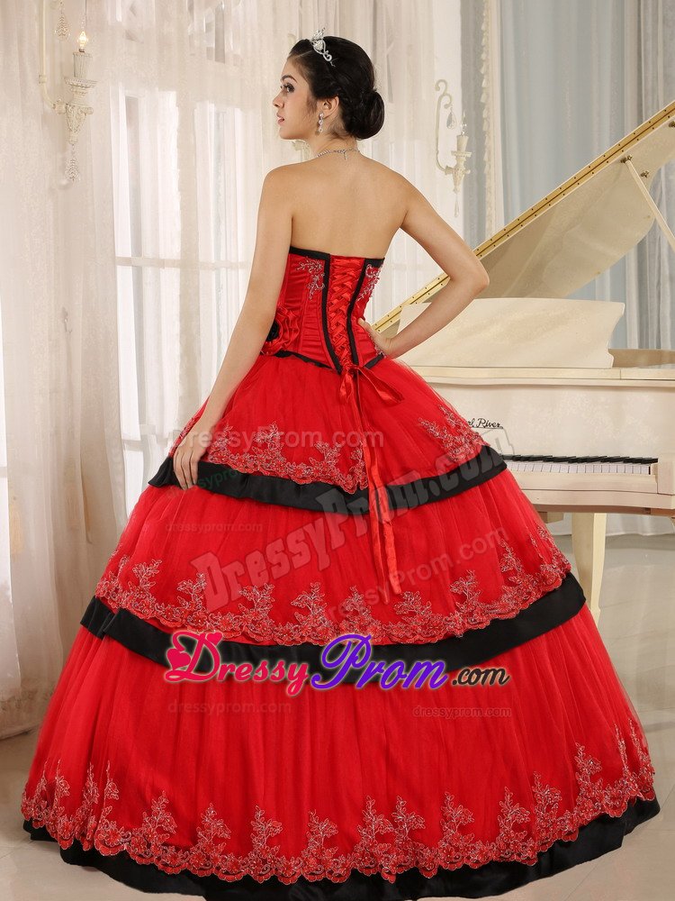 Classic Red and Black Dress for Quinceanera with Appliques 2014