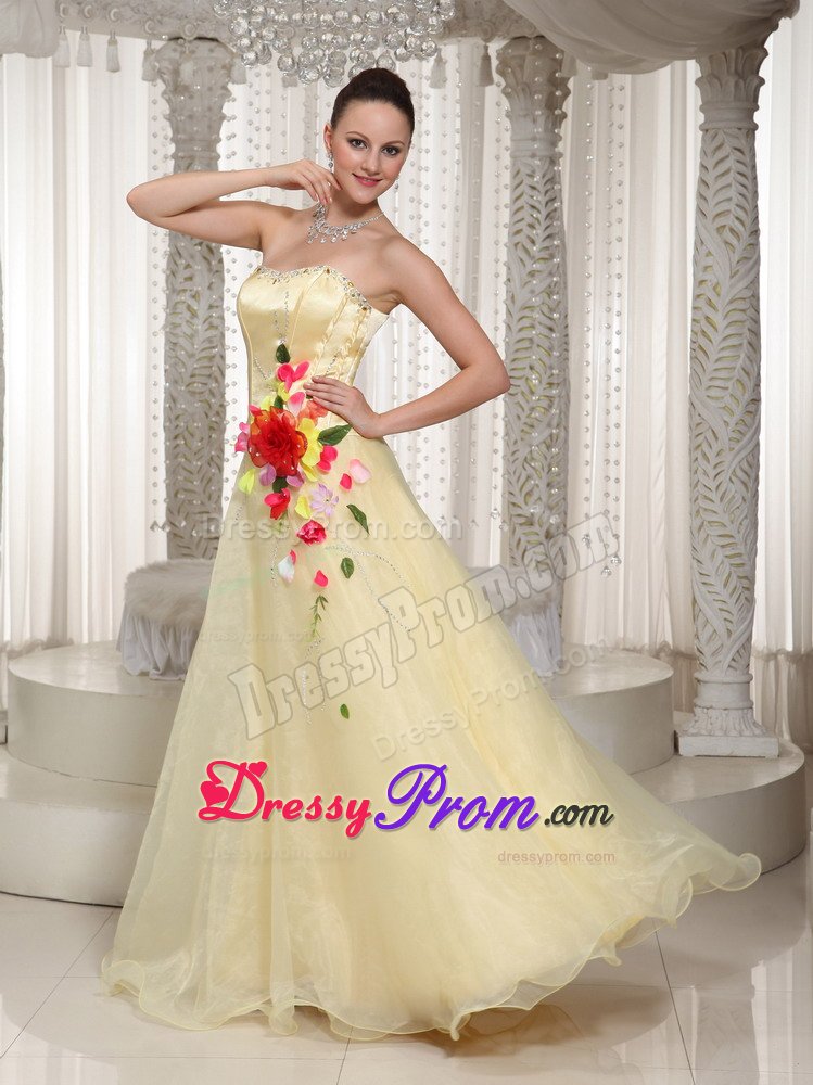Flowers and Beading Accent Prom Graduation Dress in Light Yellow