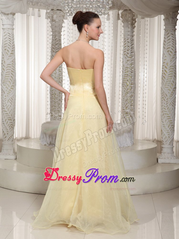 Flowers and Beading Accent Prom Graduation Dress in Light Yellow
