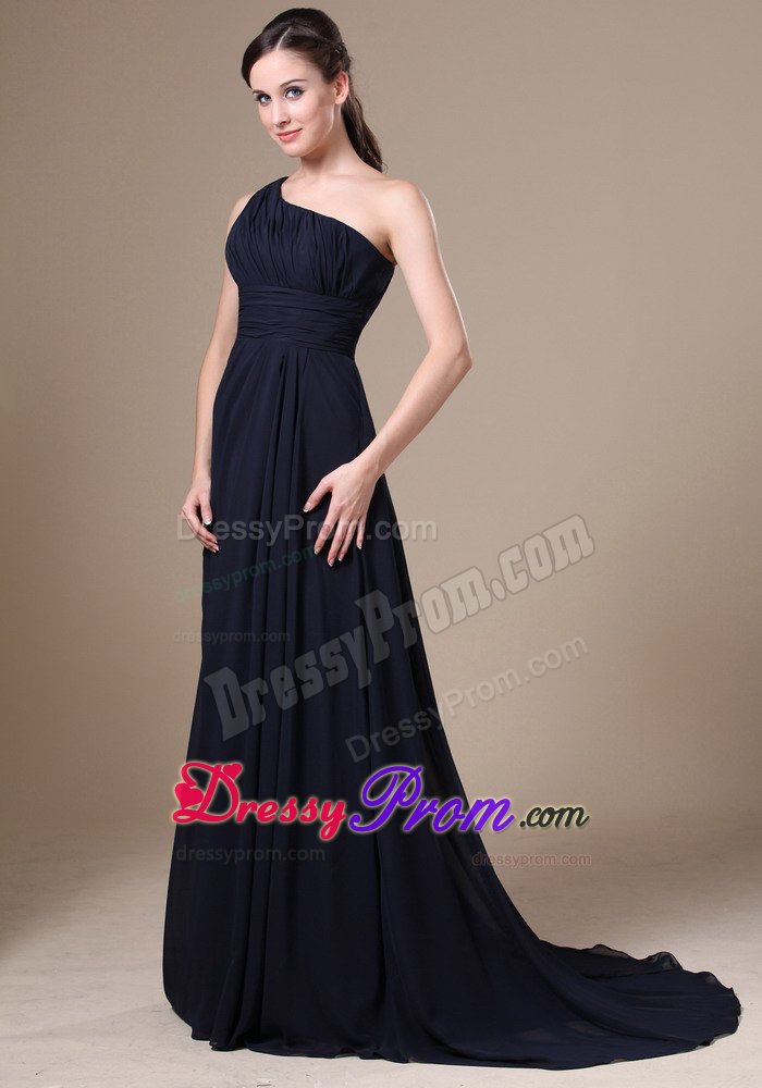 Ruches Accent One Shoulder Brush Prom Formal Dress in Navy Blue