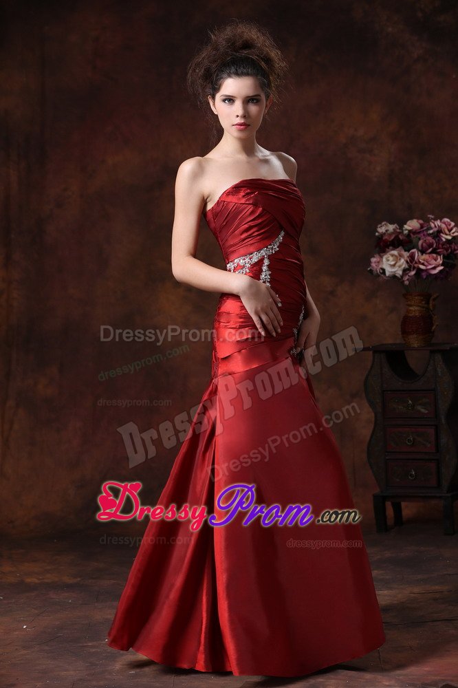Elegant Strapless Floor-length Red Prom Dresses in Hertfordshire