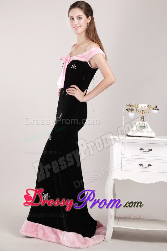 Off-the-shoulder Black and Pink Prom Gown Dress with Sash