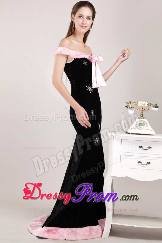 Off-the-shoulder Black and Pink Prom Gown Dress with Sash