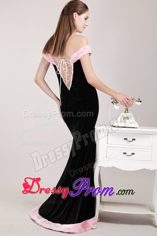 Off-the-shoulder Black and Pink Prom Gown Dress with Sash
